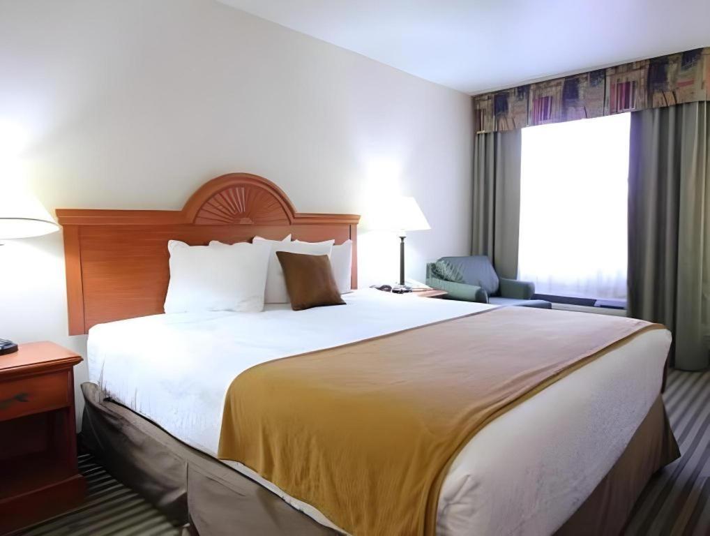 Best Western Plus Twin View Inn And Suites Реддінг Екстер'єр фото